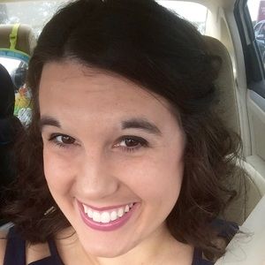 Meet your Posher, Cassandra